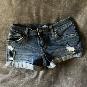 Hollister Low Rise Jean Short Shorts